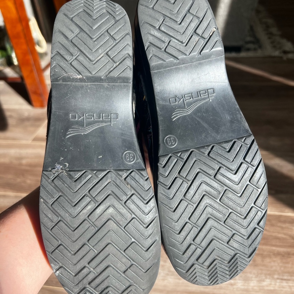 Dansko paint splatter clog size 39 clean good conditions minimal wear see pics - Picture 7 of 11